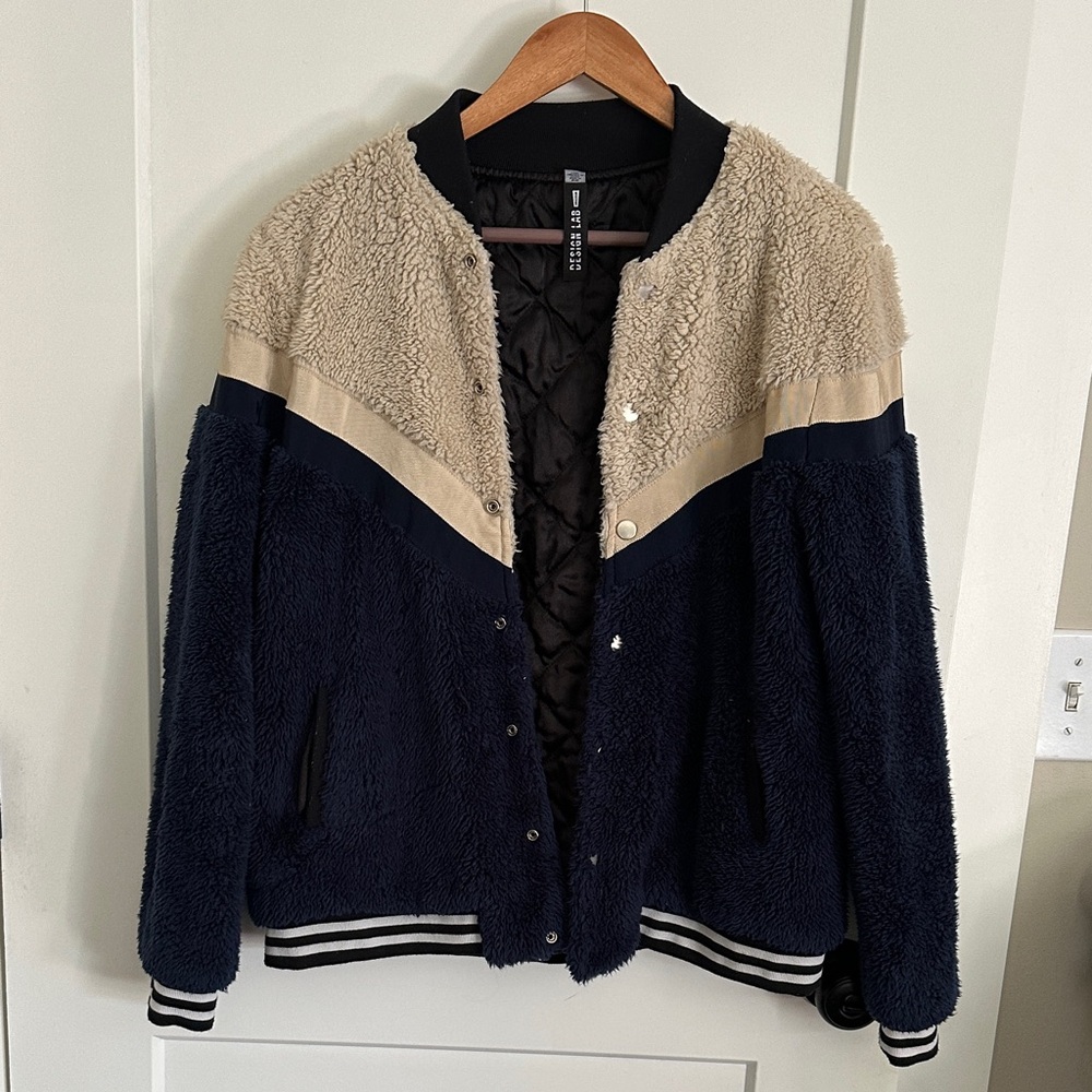 Design Lab Lord & Taylor Teddy Jacket - Navy and Tan